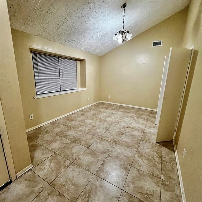 Building Photo - 3830 Westheimer Pl Dr