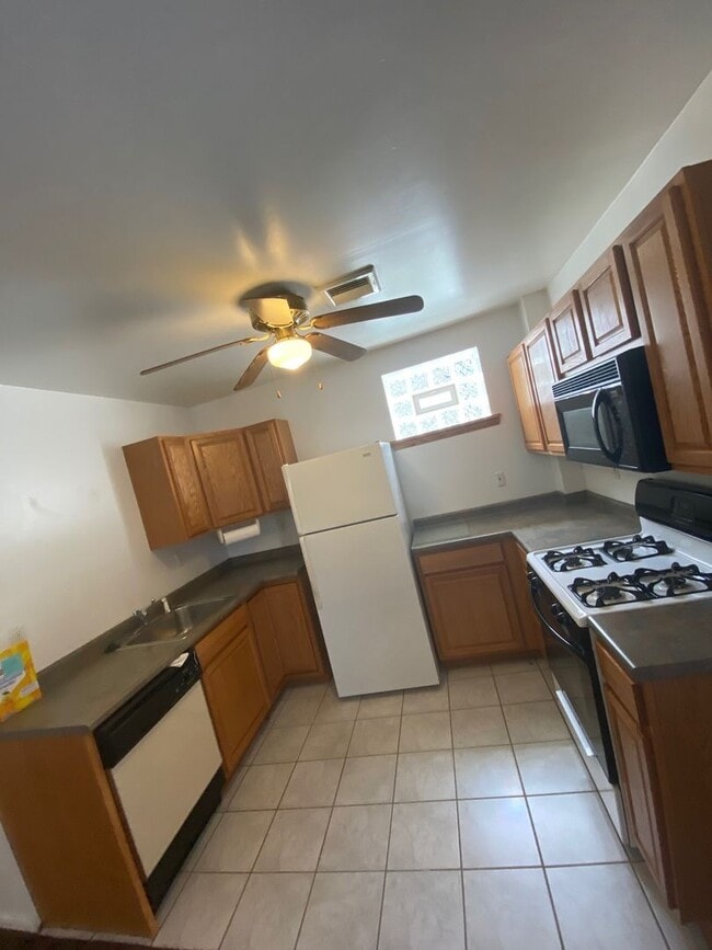 Photo - 144 Wabash St Apartment