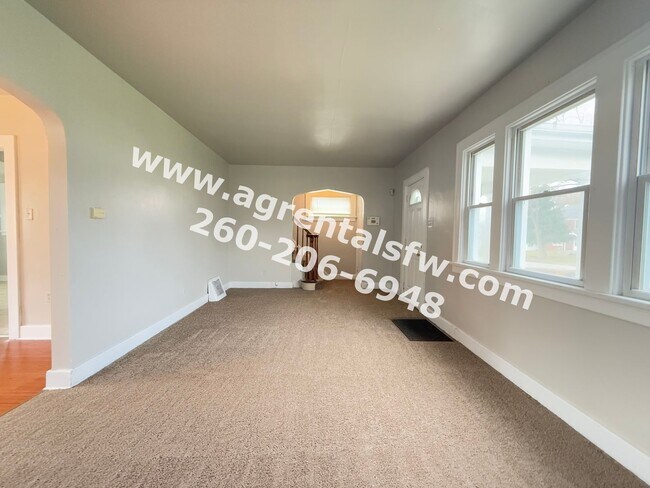 Foto del edificio - 2 Bedroom House - Section 8 OK! -  $300 of...