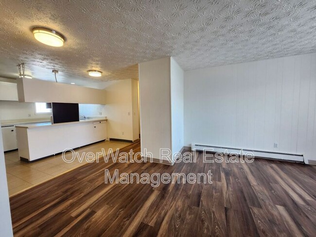 Photo - 3925 E 9th Ave Apartment