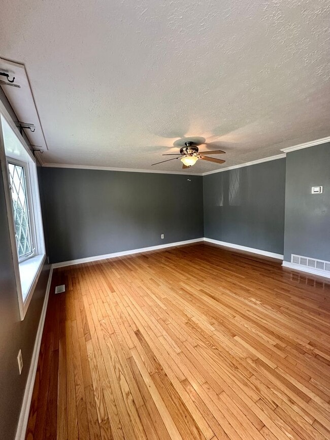 Building Photo - 1416 Hagen Rd