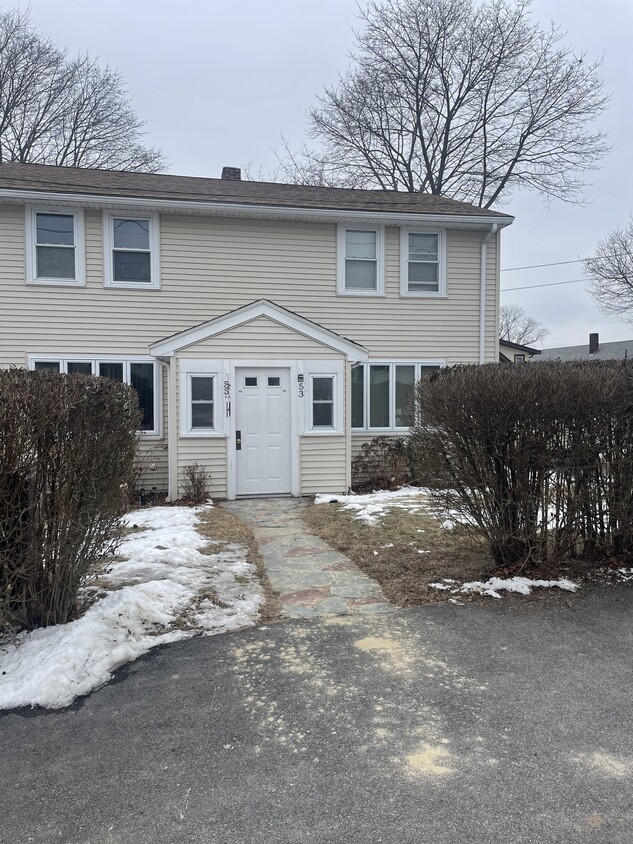 Foto principal - 53 Sagamore Rd