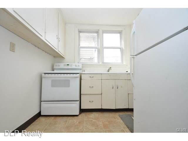 Building Photo - 2400 1/2 Freemansburg Ave