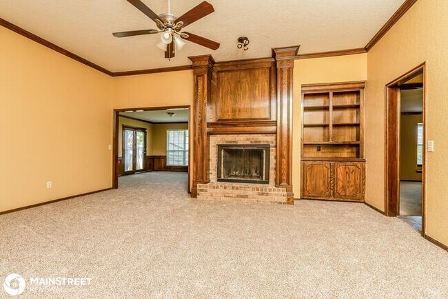 Foto del edificio - 708 Cactus Ct, Yukon, OK 73099