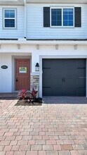 Building Photo - 4998 Rain Shadow Dr