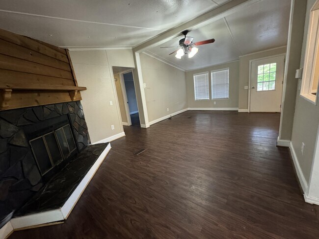 Building Photo - 442 N Lanier St