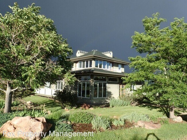 Building Photo - 3 br, 2.5 bath House - 5052 N. Foothills Hwy