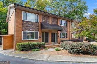 Building Photo - 120 Biscayne Dr NW