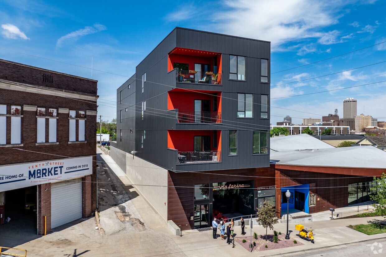 Primary Photo - 1108 S 10th St