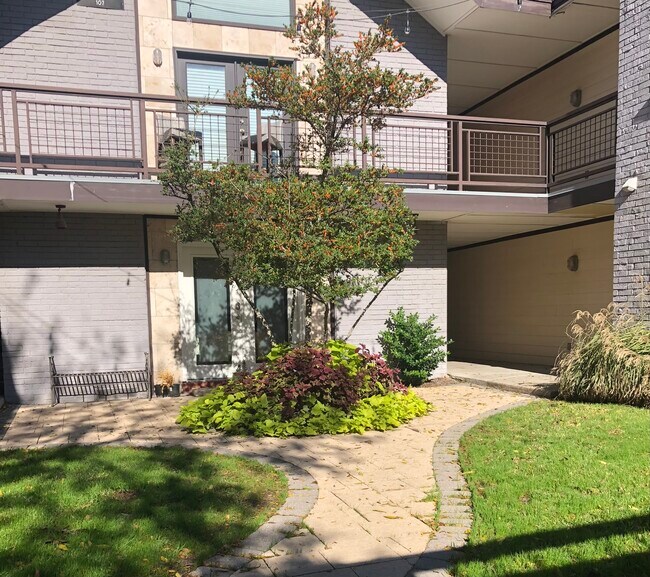 Photo - 2722 Knight St Apartment