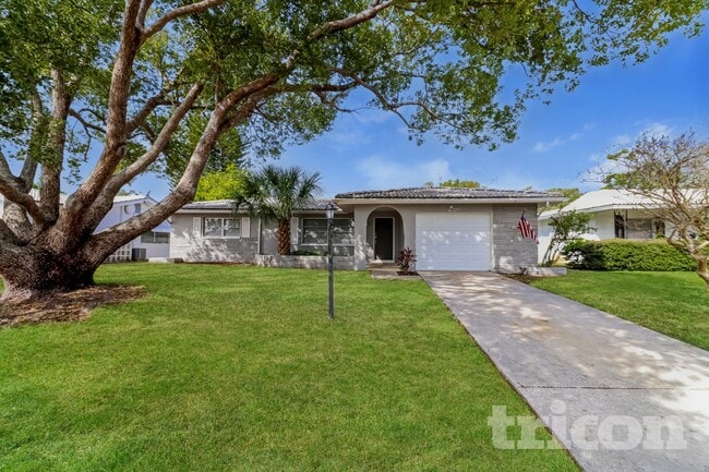 Building Photo - 2166 Timber Ln