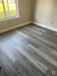 Building Photo - 15107 Island Dr