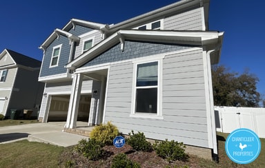 Building Photo - 143 Potomac River St
