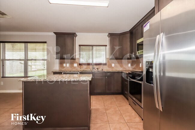 Foto del edificio - 5631 Cinnamon Lake Dr