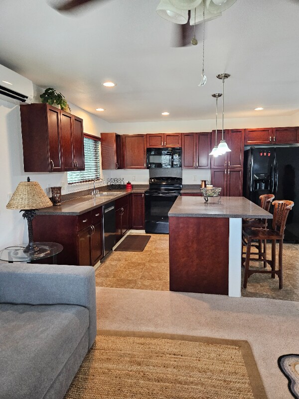 Foto principal - 200 Alake St