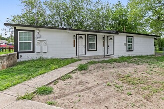 Building Photo - 3038 Weir Ave