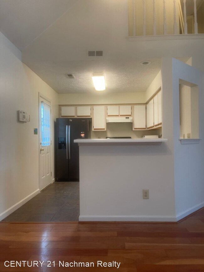 Building Photo - 3 br, 2 bath House - 151 Loch Circle