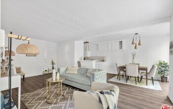 Building Photo - 2621 Centinela -