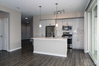 2BR, 2BA - 1,076SF - Kitchen - Haddon Point Pennsauken