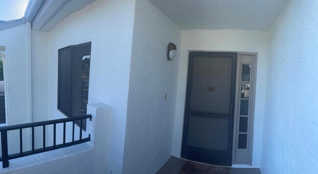 Building Photo - 7473 Glendevon Ln