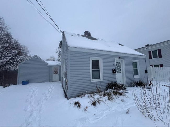 Building Photo - 26 7th St