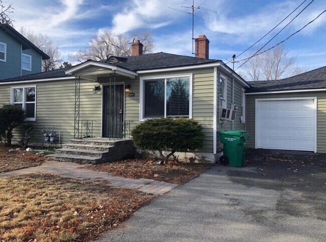 Building Photo - 1135 Hardesty Dr