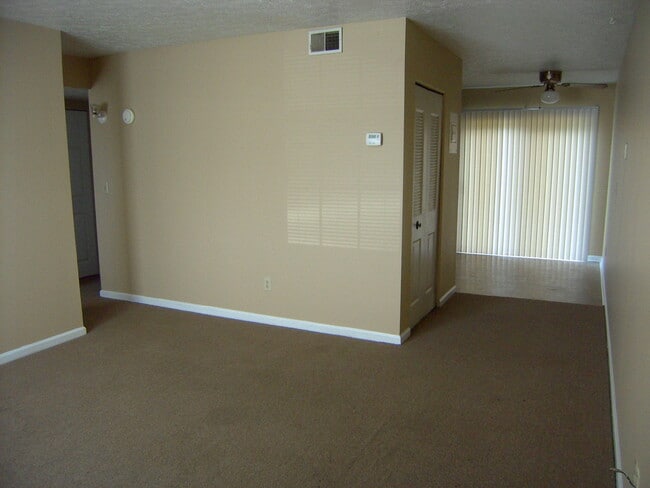 Building Photo - 409 Shelby Ave