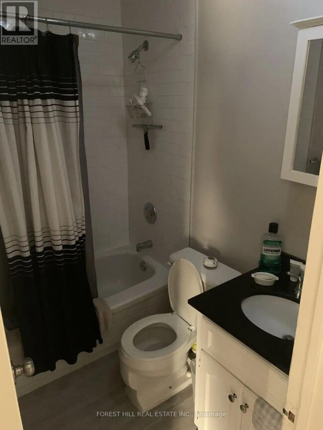 Building Photo - 338 St Clarens Ave