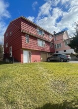 Building Photo - 123-125 Genesee Park Dr