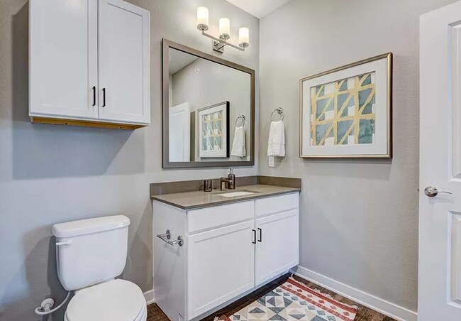 Building Photo - 500 Town Park Dr