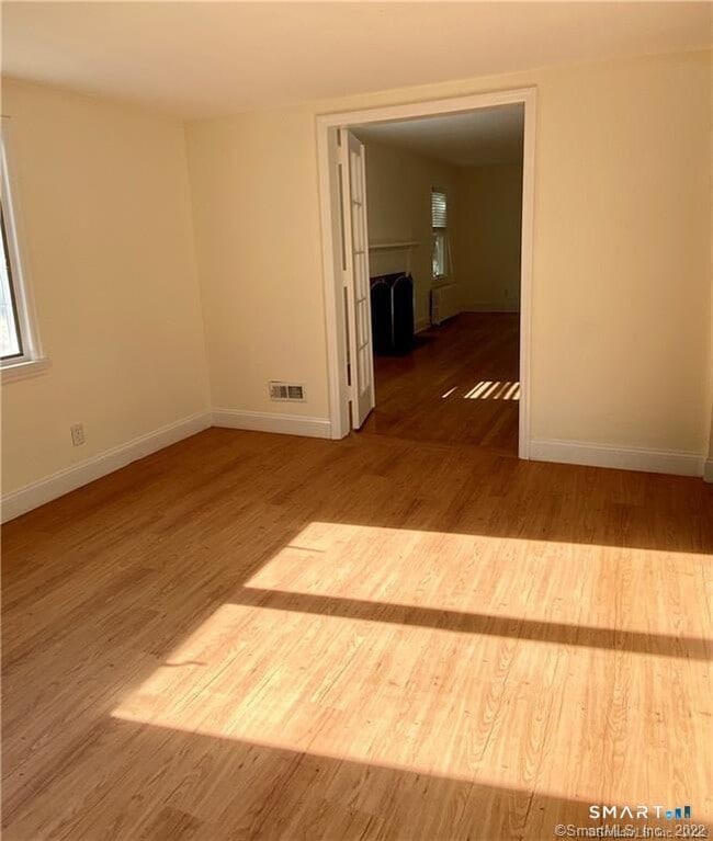 Foto del edificio - 63 Valley Rd