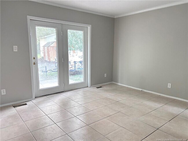 Foto del edificio - 551 Alleghany Rd