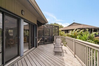 Building Photo - 5626 SE Schooner Oaks Way