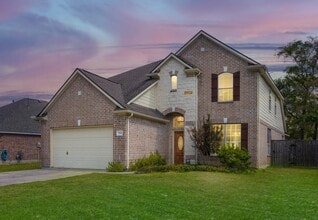 Building Photo - 33010 Greenfield Forest Dr