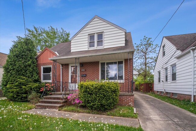 Building Photo - 20700 Goller Ave