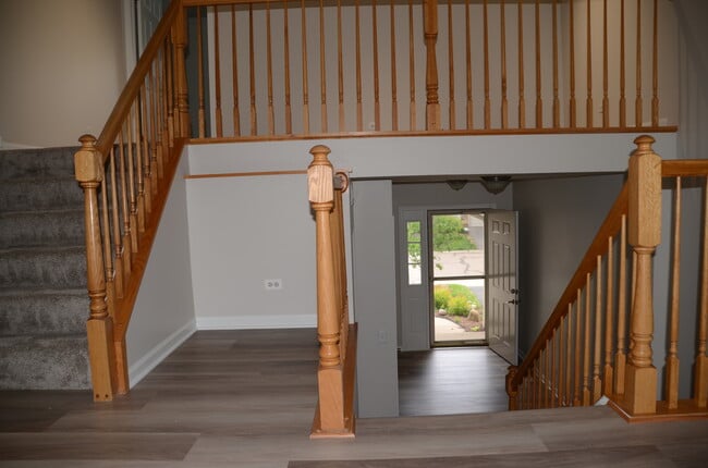 Building Photo - 8012 Sierra Woods Ln