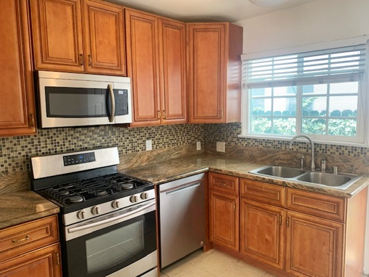 Foto principal - 4410 S Centinela Ave