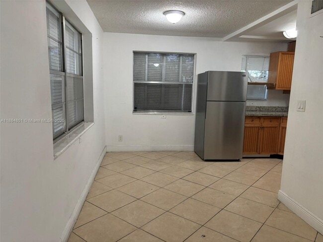 Foto del edificio - 2415 Lincoln St