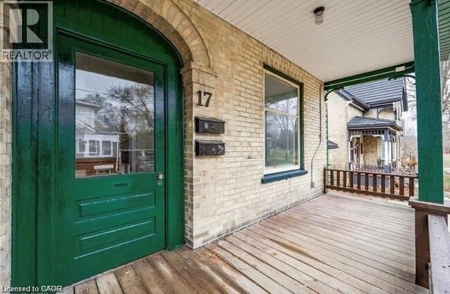 Building Photo - 17 Hilda Pl