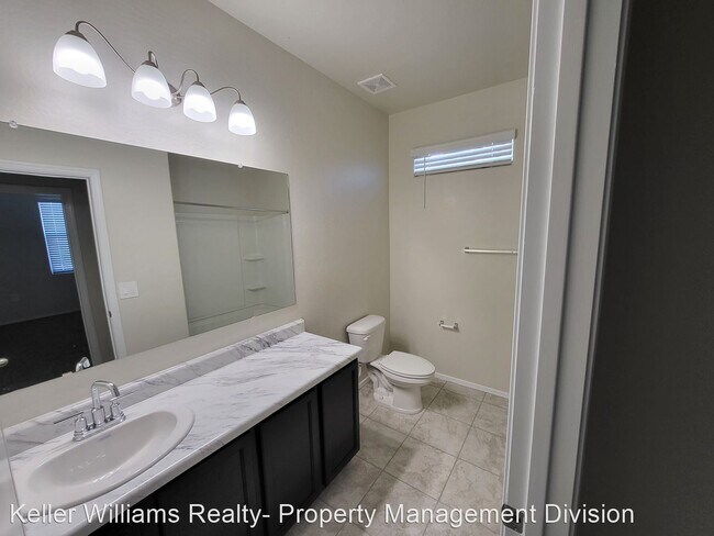 Foto del edificio - 3 br, 2 bath House - 1855 W Broadway AVE