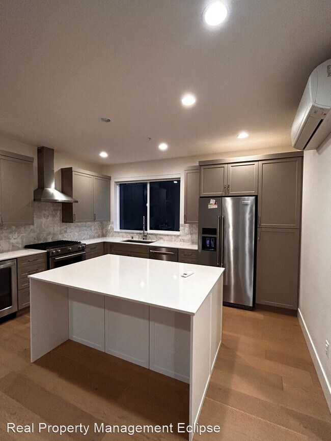 Building Photo - 3 br, 3 bath House - 18416 96th Ln NE Unit C
