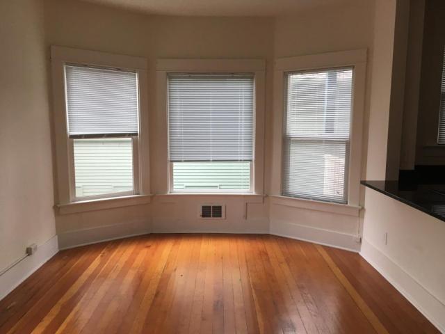 Building Photo - 1 bedroom in Seattle WA 98119