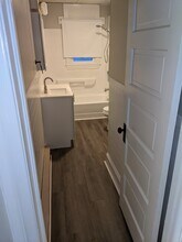 Building Photo - 359 Broad St Building Photo - 359 Broad St