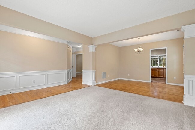 Building Photo - Stunning 3 Bedroom Home for Rent on a Wood...