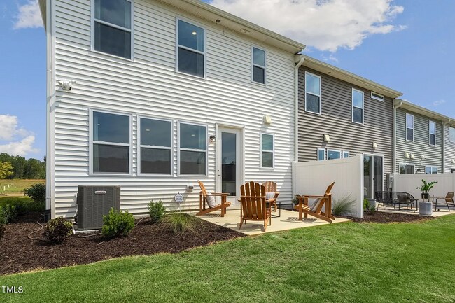 Building Photo - 143 Siebold St