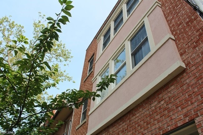 Building Photo - 157 Lafayette St., Newark