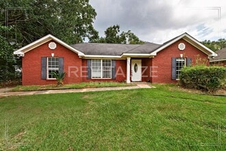 Building Photo - 1806 Gill Rd
