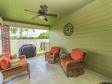 Foto del edificio - 406 Milton Estates Ln
