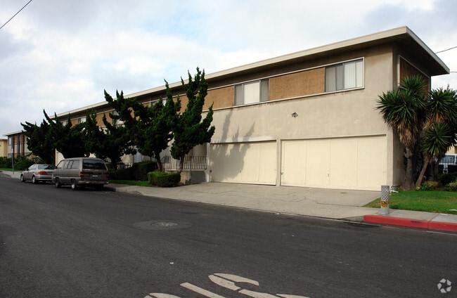 Building Photo - 11819 Eucalyptus Ave.