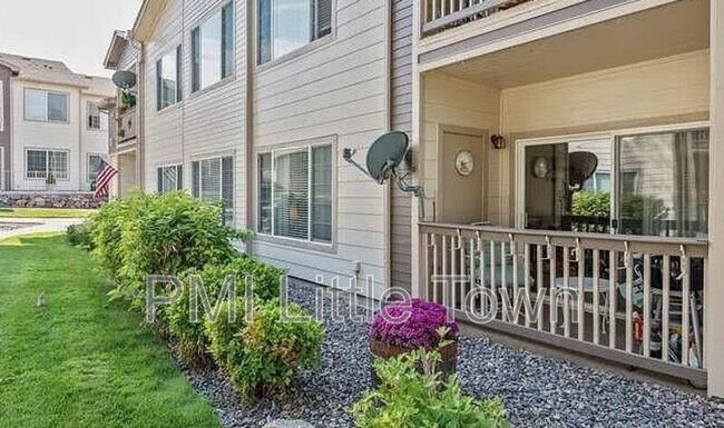 Foto del edificio - 8765 W Berry Ave